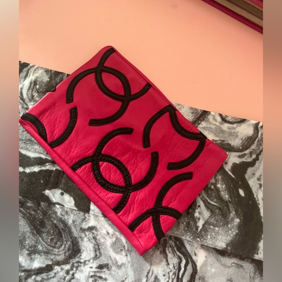 CHANEL Accessories - Chanel Pink and Black Fingerless Gloves 7.5